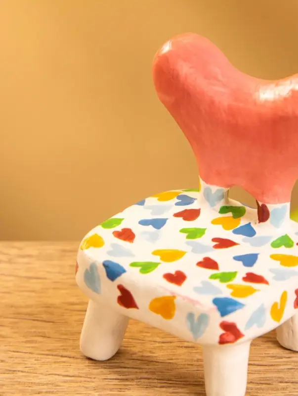 Сувенир &laquo;Стульчик с сердечками&raquo;, 4&times;4&times;5.5 см, дерево, разноцветный