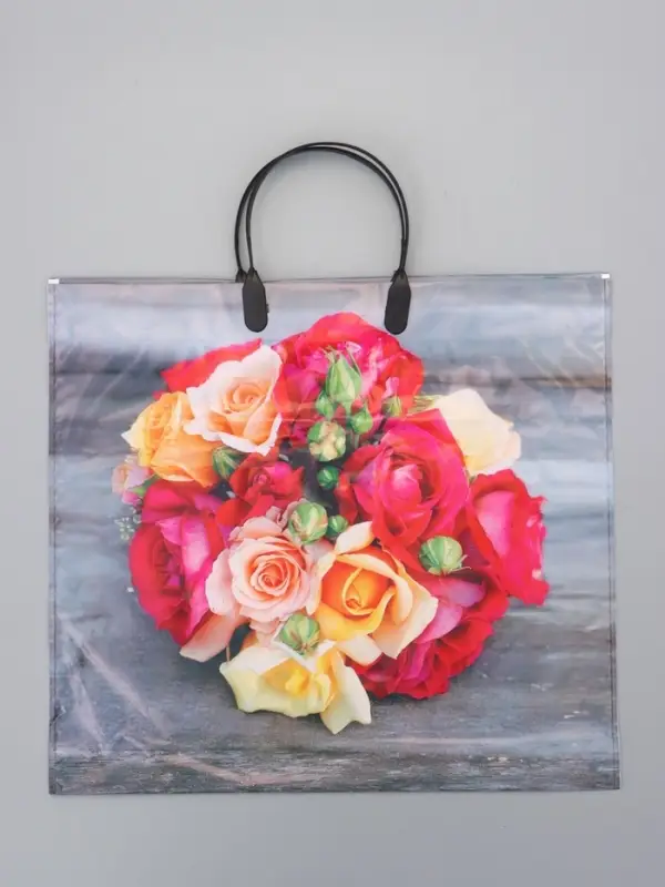 Пакет "Волшебный букет", полиэтиленовый с пластиковой ручкой, 38 х 34 + 3 см, 90 мкм