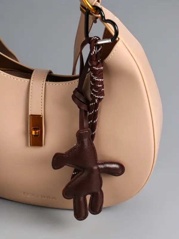 Брелок на карабине кожзам, текстиль "Медведь" бурый, с узлом 27х8,8х1,5 см