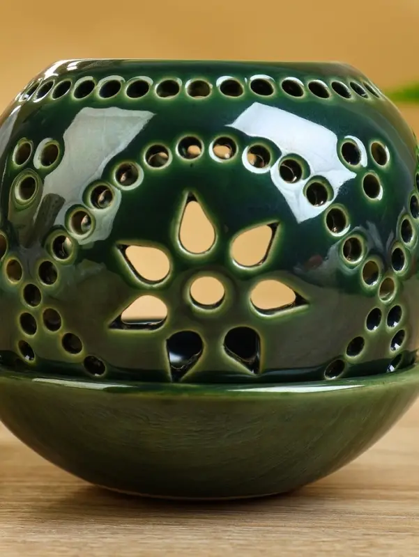 Аромалампа "Магнолия" керамика, цв. зелёный, 10х10х9 см