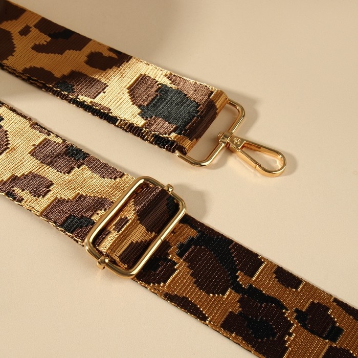 Ручка для сумки &laquo;Орнамент леопард&raquo;, стропа, с карабинами, 139 &plusmn; 3 &times; 3,8 см, цвет коричневый