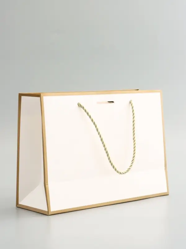 Пакет подарочный, белый, с бантом, 28 х 20 х 10 см