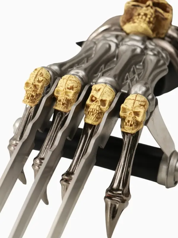 Сувенирное оружие "Когти. Череп" 42,5х13х10 см