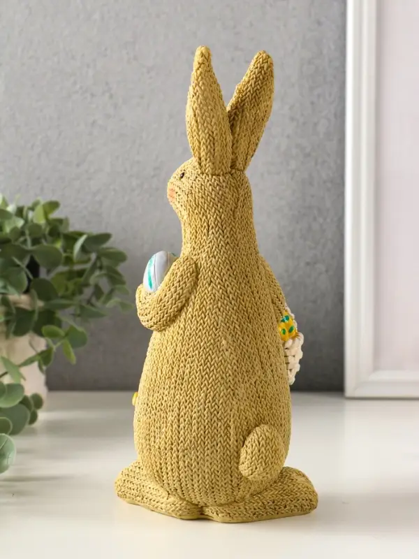 Сувенир полистоун "Зайка вязанный с пасхальными яичками" 8х10,5х23 см
