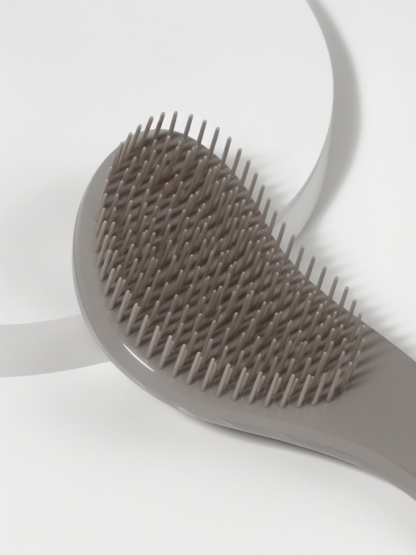 Расческа массажная Tangled МРАМОР 14,5*6(&plusmn;1)см серый PVC-коробка QF