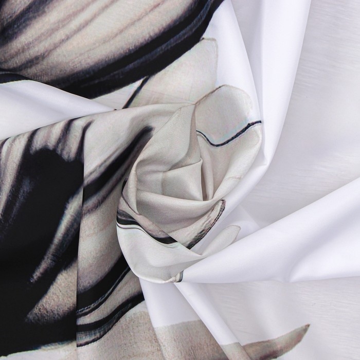 Штора для ванны Доляна &laquo;Моно&raquo; с люверсами, 180&times;180 см