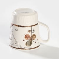 Кружка фарфоровая Доляна &laquo;Коты-аристократы&raquo;, 350 мл, цвет белый