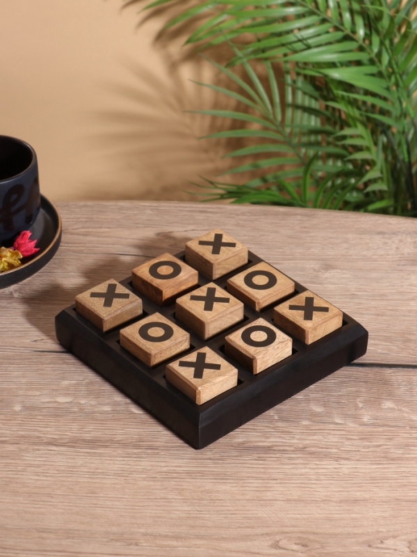Настольная игра "Крестики-нолики" 16.5х16.5 см, манговое дерево