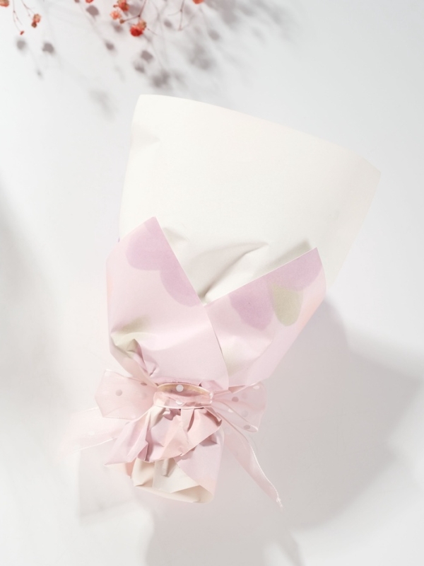 Букет из мыльных лепестков "Розы в подарочной коробке" фиолетовый 7,5х13,8х20,5 см