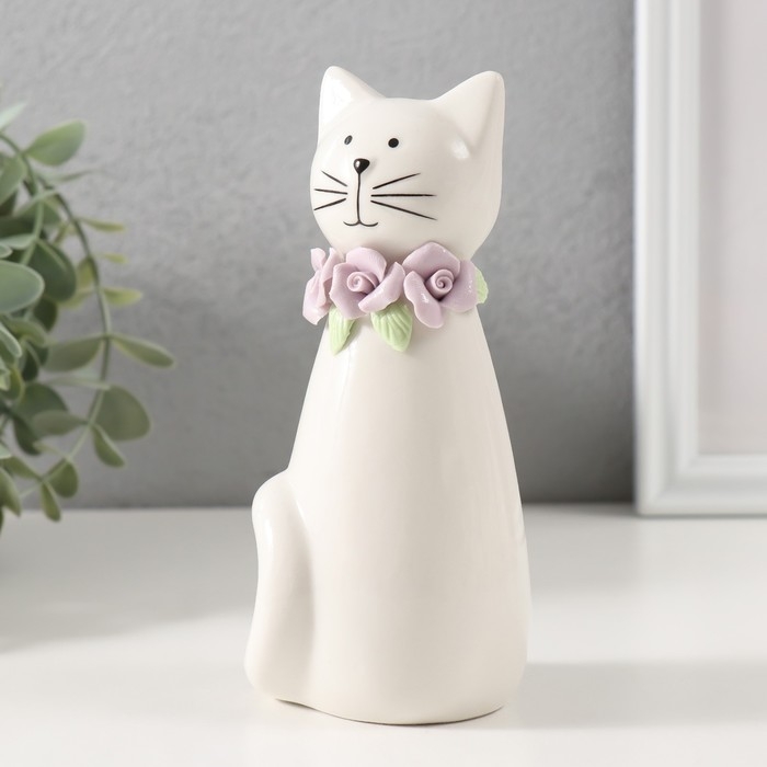 Сувенир керамика "Котик белый сидящий с цветочным ошейником" 6,5х6,2х14,3 см