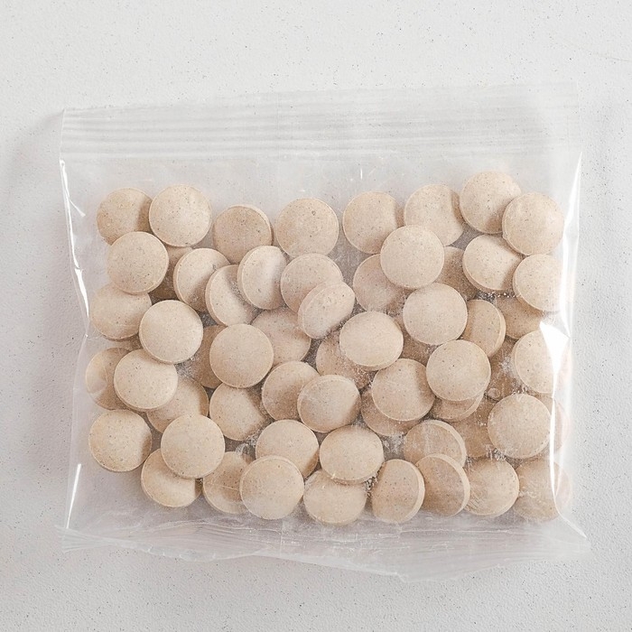 Лакомство для кошек  "Пижон. Крепкий иммунитет" с ламинарией и форелью, 60 таб