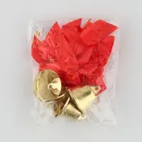 Колокольчик на булавке с бантом на выпускной, красный, d = 3,6 см