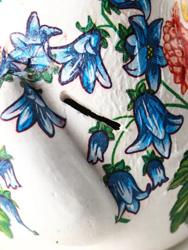 Копилка "Кот с букетом" 13,5х11х13,5 см