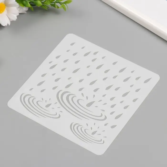 Трафарет пластик "Дождь по лужам" 15х15 см