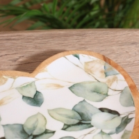 Блюдо в форме сердца &laquo;Листья&raquo;, дерево манго, 20.5&times;20&times;2.3 см