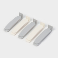 Набор зажимов для пакетов 5 шт, 7х7,5х1,5 см, цвет белый/серый