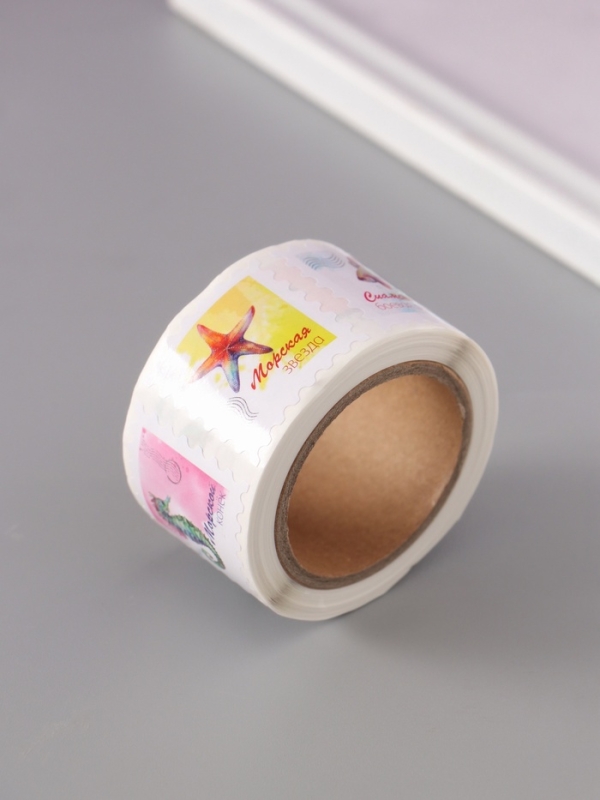 Наклейка бумага "Марки. Морские обитатели" 3х3 см 200 шт в рулоне