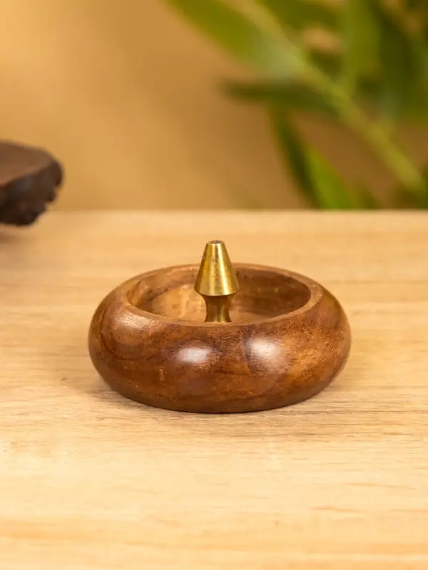 Подставка под благовония 7х7х4,6 см, дерево шишам