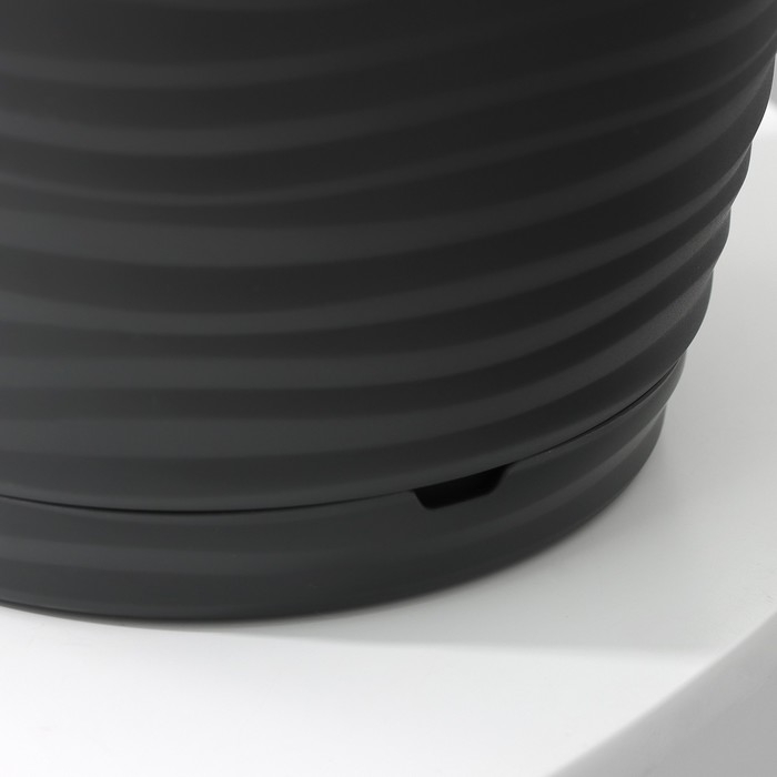 Горшок для цветов с поддоном Saffron, 5,4 л, d=22,4 см, h=20,5 см, пластиковый, цвет чёрный