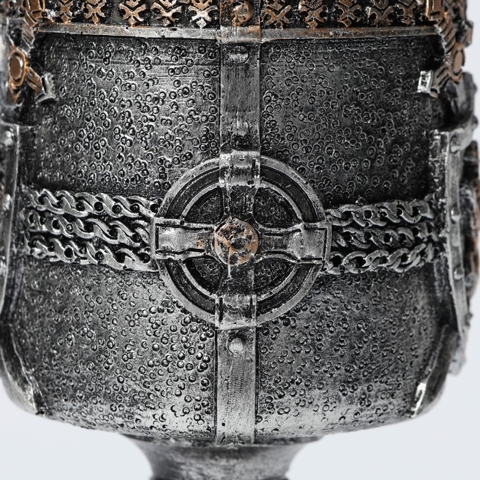 Бокал &laquo;Щит&raquo;, 200 мл, 8&times;19 см, цвет серебряный