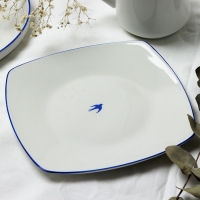 Тарелка плоская керамическая &laquo;Ласточка&raquo;, 18 х 18 см, цвет белый