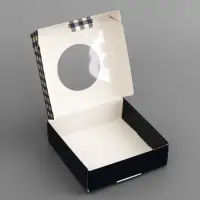 Коробка подарочная сборная с окном, упаковка, &laquo;Настоящему мужчине&raquo;, 10&times;10&times;3 см