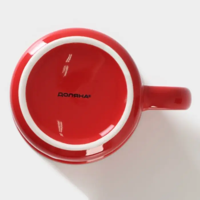 Кружка фарфоровая Доляна &laquo;Божья коровка&raquo;, 370 мл, цвет красный