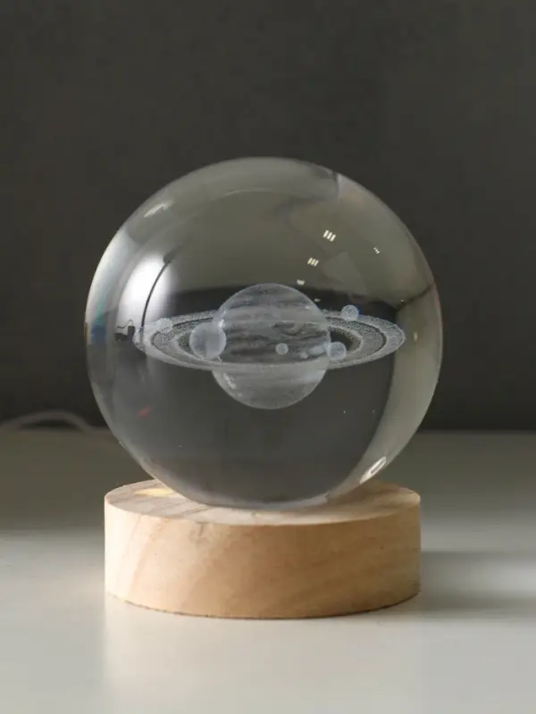 Сувенир стекло подсветка "Солнечная система" d=8 см подставка дерево, USB 8х8х9,5 см