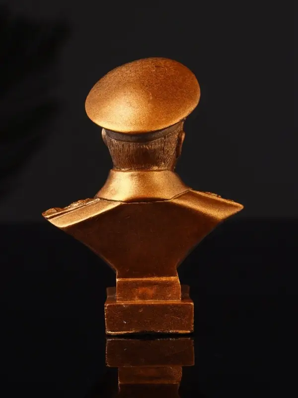 Бюст И.В. Сталин, 10х7х5см, бронза