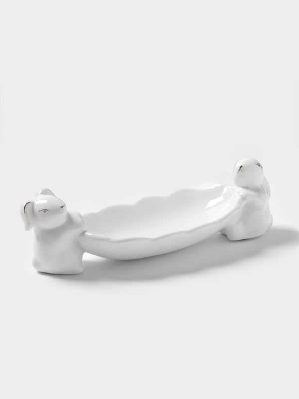 Блюдо Доляна &laquo;Зайки в золотом&raquo;, 21&times;8&times;6 см, цвет белый