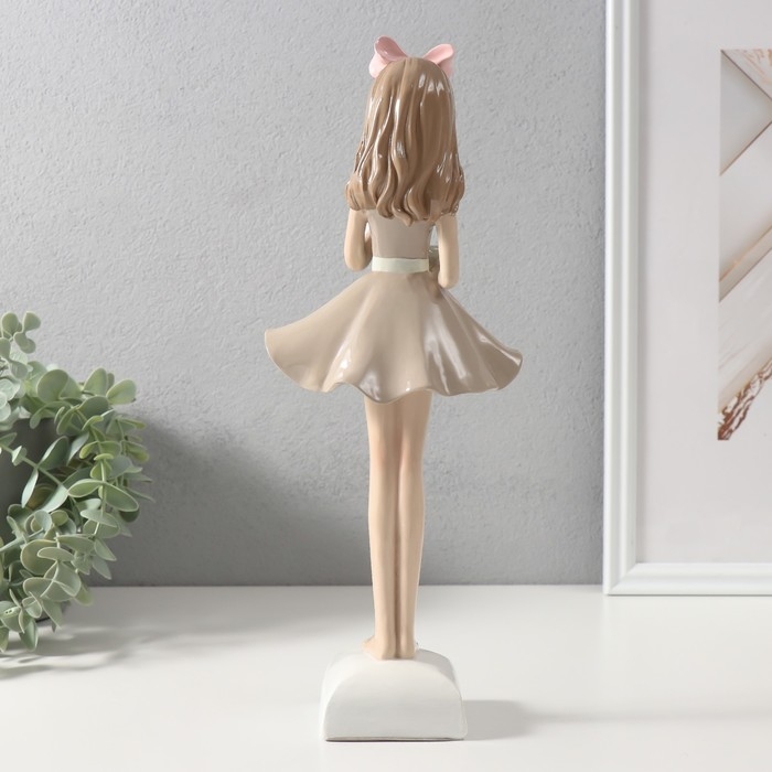 Сувенир полистоун "Малышка в платье с мишкой в руках" 12,2х9,4х32,3 см