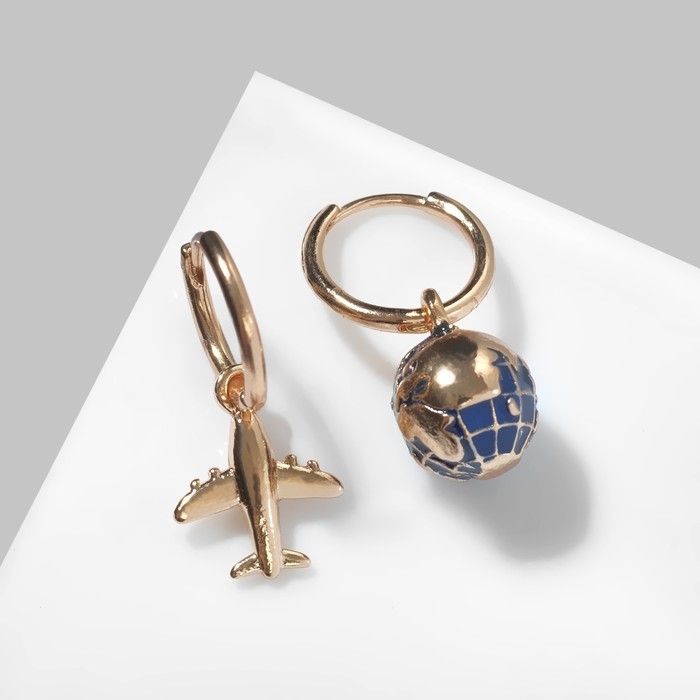 Серьги эмаль &laquo;Брелок&raquo; самолет и планета, цвет синий в золоте