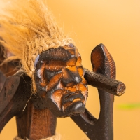 Сувенир &laquo;Аборигены с добычей&raquo;, 27&times;21&times;7 +/- 2 см, дерево