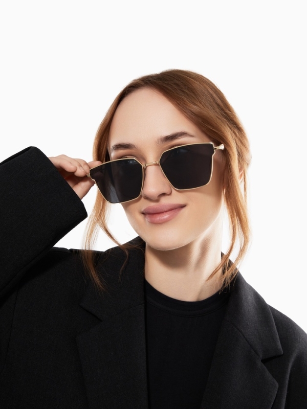 Очки солнцезащитные uv 400, дужка 13.8 см, ширина 12.8 см, линза 4.9&times;5.3 см