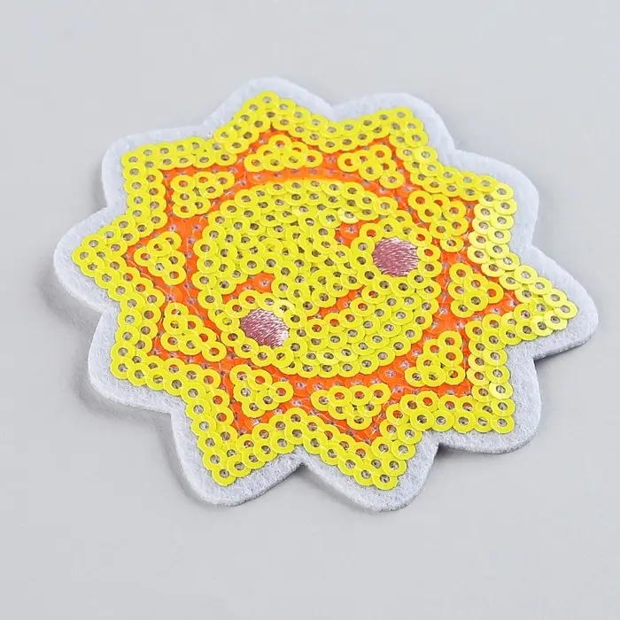 Термонаклейка на одежду &laquo;Солнце&raquo;, 3 х 3,1 см