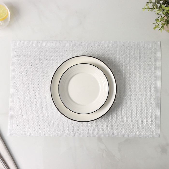 Салфетки сервировочные на стол Доляна, 4 шт, 45&times;30 см, ПВХ, цвет белый