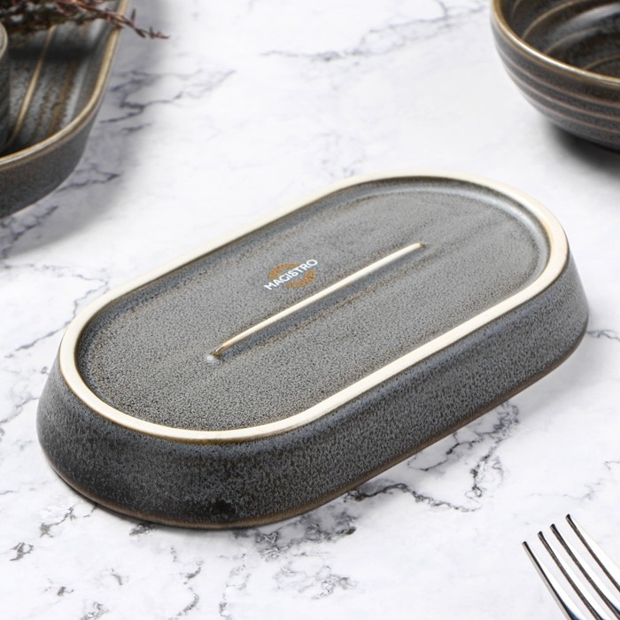 Блюдо фарфоровое овальное Magistro Urban, 260 мл, 18&times;9,8&times;2,5 см, цвет серый