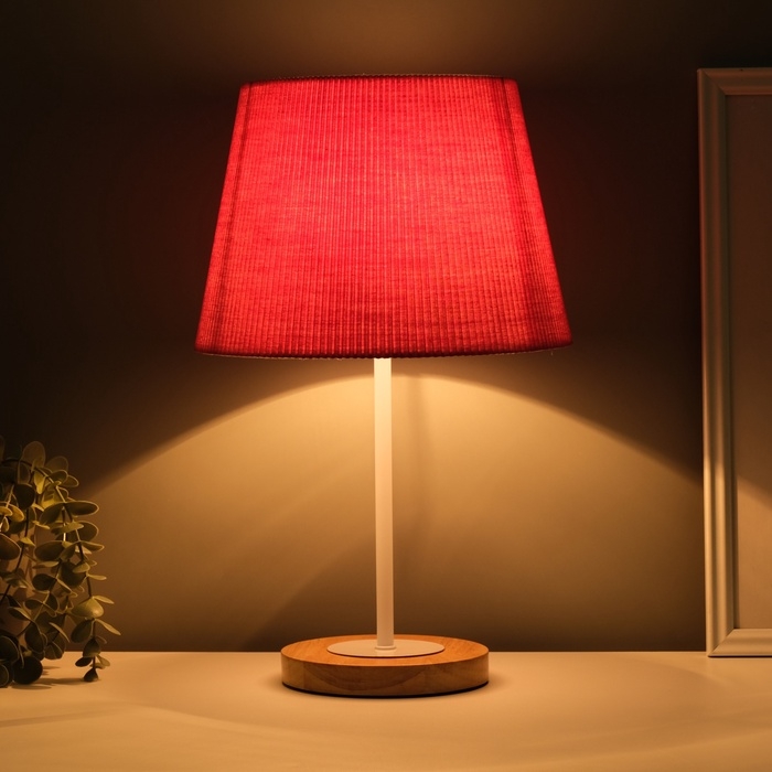 Светильник настольный "Строгость" 1х40Вт Е27 бордовый 22,5х22,5х41,5см