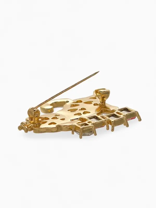 Брошь "Кошечка" в короне, бело-розовая в золоте