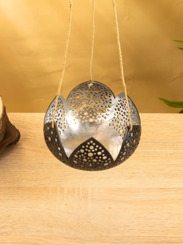 Подсвечник подвесной из кокоса &laquo;Бутон&raquo;, 14&times;14&times;10 см, чёрно-серебристый