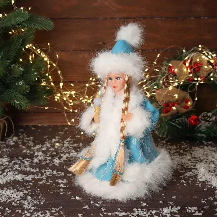 Снегурочка "В пушистой шубке, с фонариком" двигается, с подсветкой, 30х18 см, голубой