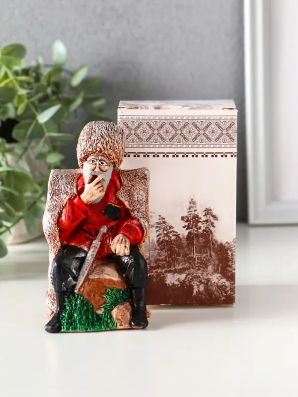 Фигура "Дух гор" 12,3х7х6,5 см, красный