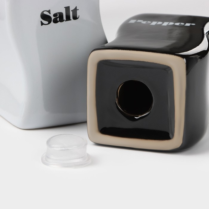 Набор керамический для специй Magistro &laquo;Инь-Янь&raquo;, 2 предмета: солонка, перечница, 150 мл