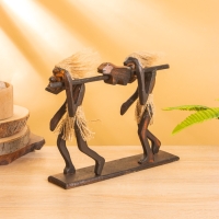 Сувенир &laquo;Аборигены с добычей&raquo;, 27&times;21&times;7 +/- 2 см, дерево