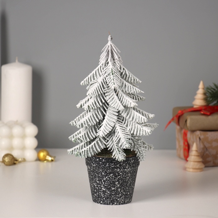 Искусственная ёлка заснеженная настольная &laquo;Зимнее волшебство. Метель&raquo; в горшочке, 21 см, ветки литые отгибаются