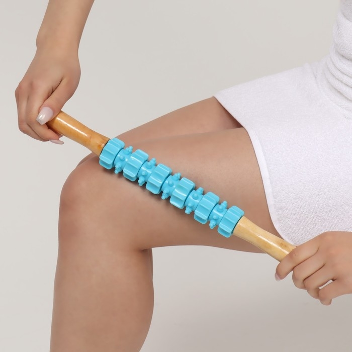 Массажёр &laquo;Скалка&raquo;, универсальный, 37,5 &times; 4 см, деревянный, 11 колёс, цвет МИКС