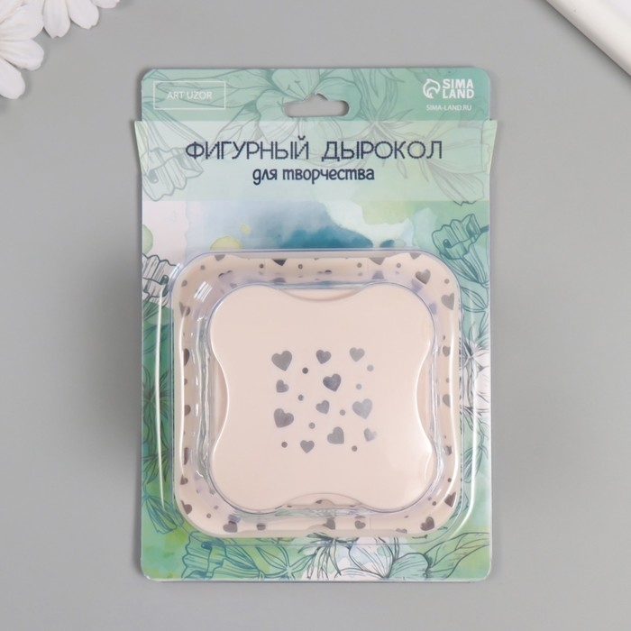 Дырокол фигурный рисунок 3,8х3,8 см "Россыпь сердец" 6.1х6,1х4,1 см