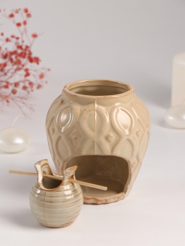 Аромалампа керамика "Кувшин" бежевая 9х9х11 см