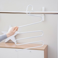 Вешалка для брюк и юбок &laquo;Змейка&raquo;, 29,5&times;35 см, цвет МИКС