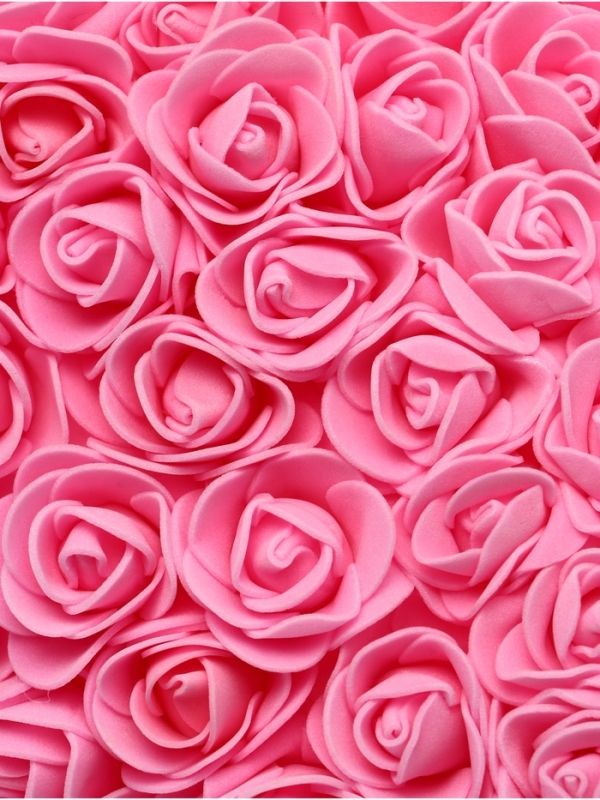 Сердце из розовых роз